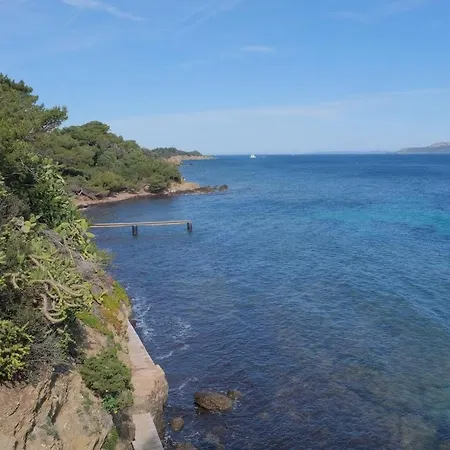 Soupicou Nyaraló Hyères