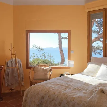 Soupicou Nyaraló Hyères